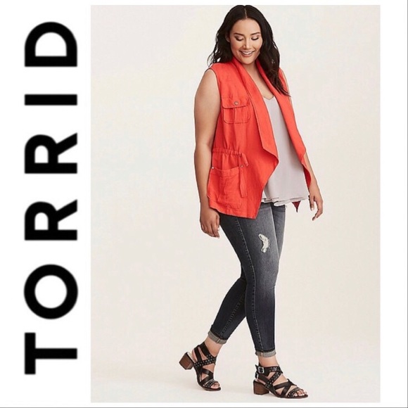 torrid Jackets & Blazers - Torrid Hibiscus Red Utility Drape Vest Size 3X